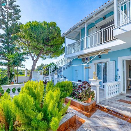 Stathis Beachfront Luxury Rooms Kalamákion Exterior foto
